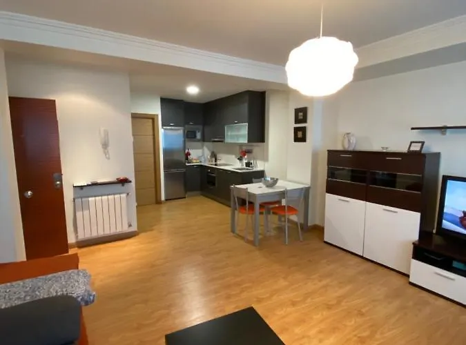 Reformado En * Πόρτο Νόβο